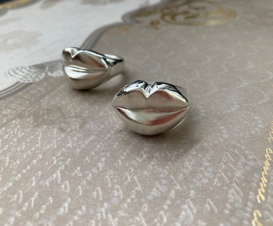 Hot Lips Ring - Sterling Silver