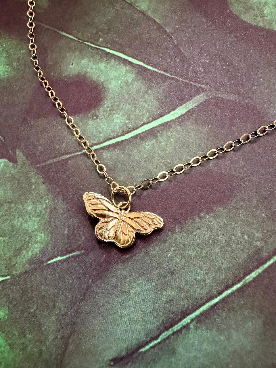 Monarch Butterfly Pendant in 18k Gold