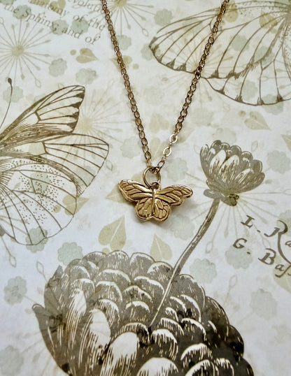 Monarch Butterfly Pendant in 18k Gold