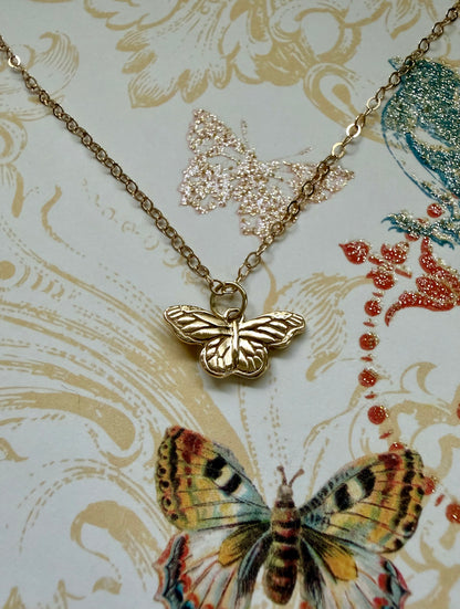 Monarch Butterfly Pendant in 18k Gold