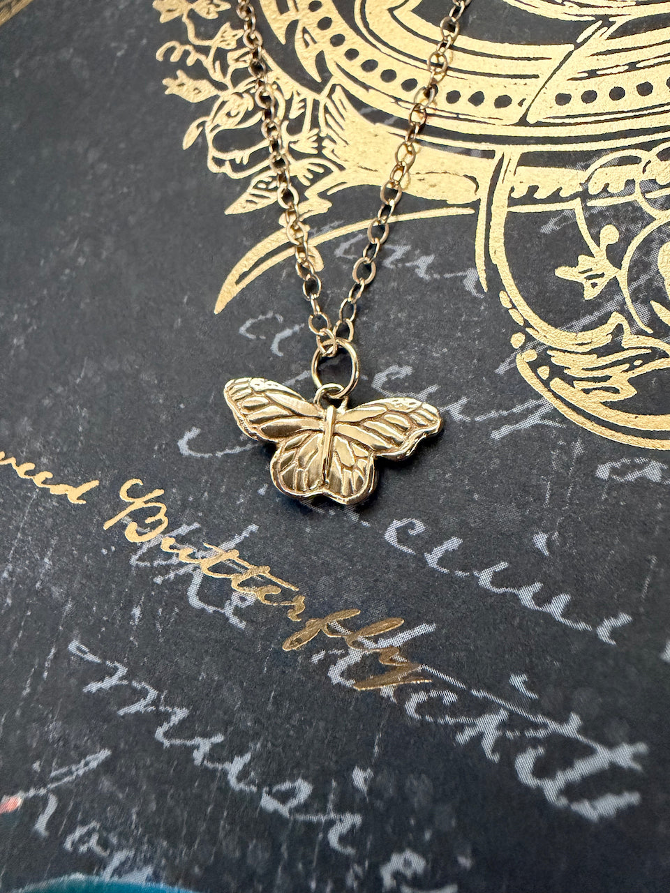 Monarch Butterfly Pendant in 18k Gold