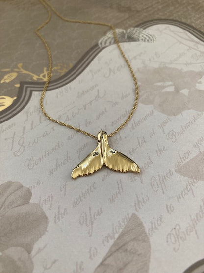 Humpback Whale Tail Pendant in 18k Gold