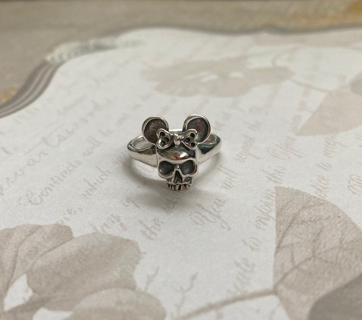 Miss Mouse Skully Skull Ring