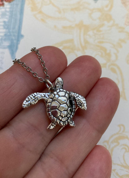 Honu - Hawaiian Green Sea Turtle Pendant in Sterling Silver