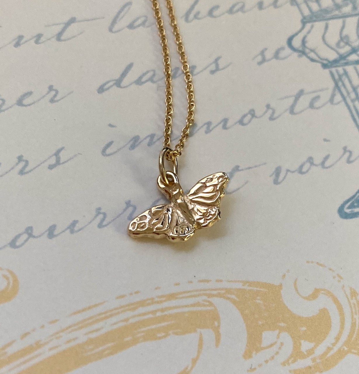 Kamehameha Butterfly Pendant in 18k Gold