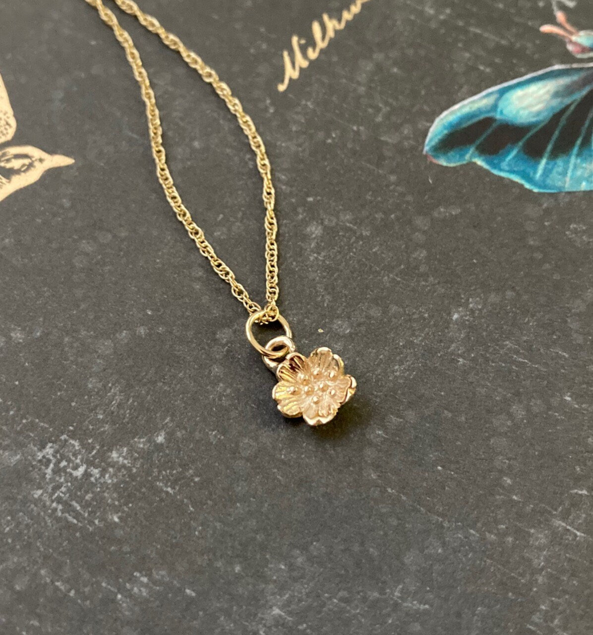 Cherry Blossom Pendant in 18k Gold