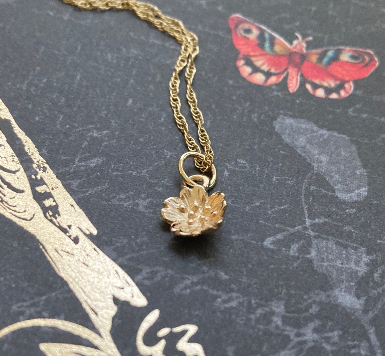 Cherry Blossom Pendant in 18k Gold