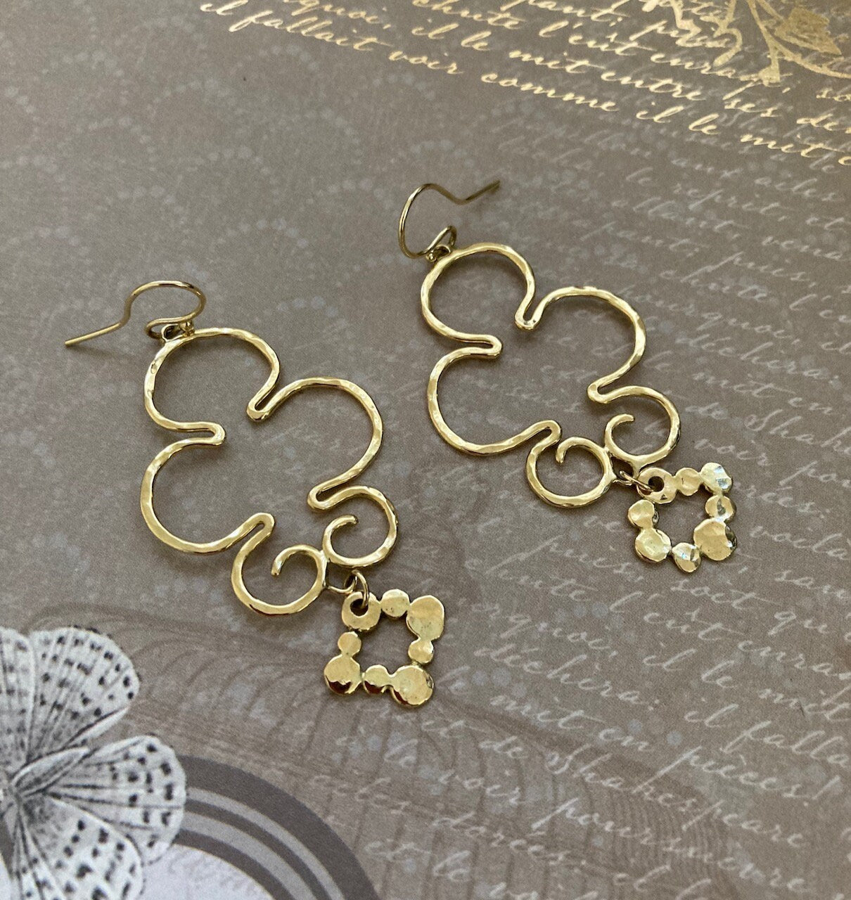 Goddess Earrings in 18k Yellow Gold