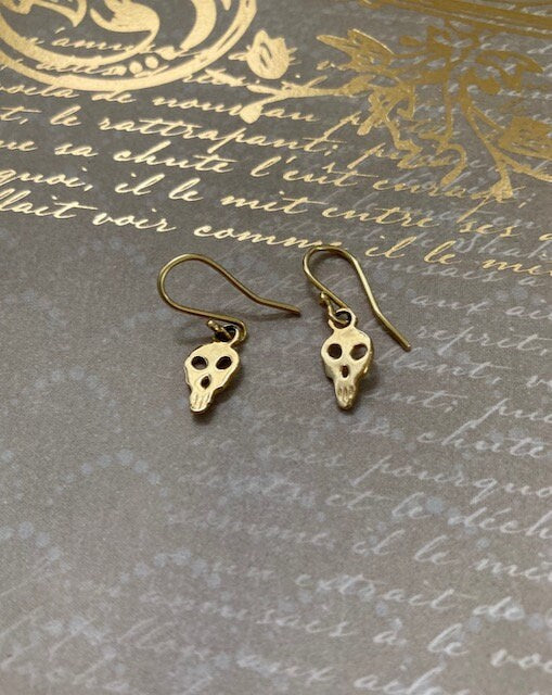 Gold Skull Cutout Earrings 18k