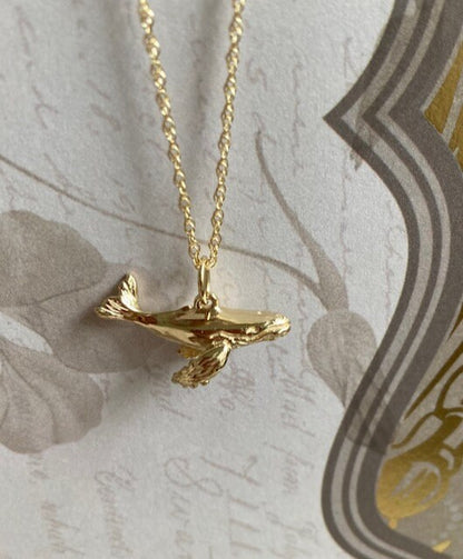 Baby Humpback Whale Pendant in 18k Gold