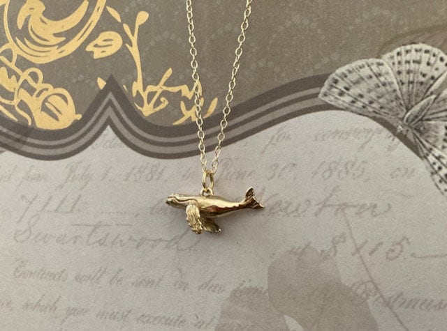 Baby Humpback Whale Pendant in 18k Gold